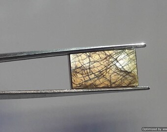 Golden sapphire block