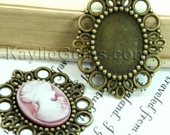 Antique Brass Victorian Style Cameo Frame, Setting, Pendants - FRM-1988AB -4pcs