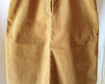 Vintage skirt, beige / mustard, corduroy, Lee Cooper, T-34/36.