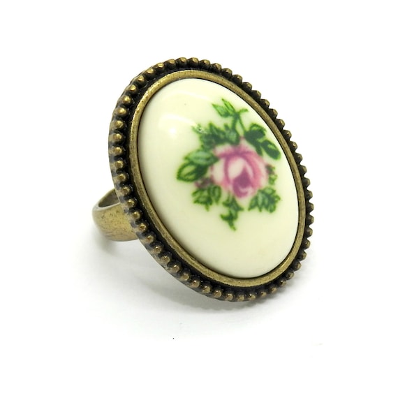 Pink Ring with flower