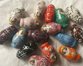 10 Porcelain Russian Doll Matryoshka Beads 27mm mixed colours