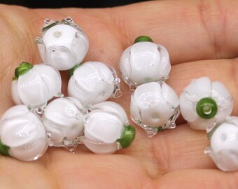 White/clear lilly beads 10-11mm