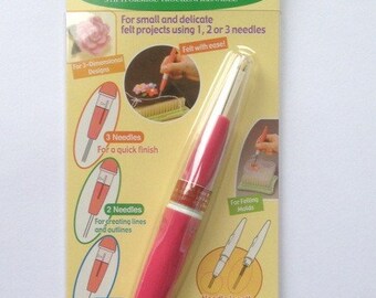 Clover pen-style wool felting tool