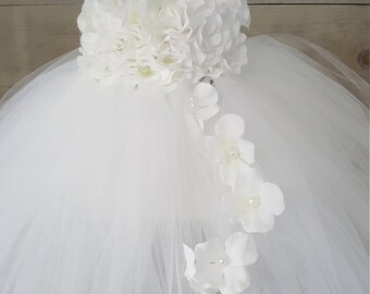 White flower girl tutu dress. White hydrangea tutu dress. Toddler dress. Girls dress. Flower girl dress. Wedding dress. Baptism dress