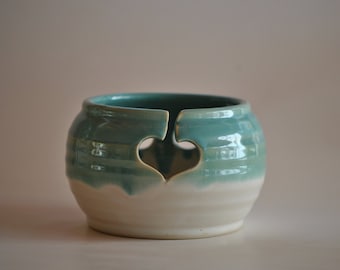 Pottery Yarn Bowl for Knitting in Turquoise