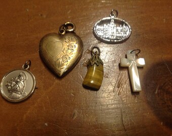 Vintage pendants assortment
