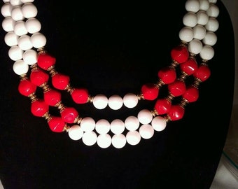 Vintage Red and White Necklace With Matching Clip on Earrings Jewelry Set