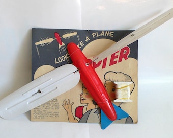 Vintage AIRCOPTER Flyer Flying Beach Kite Toy NMOC 1960's
