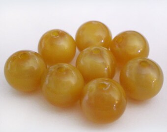 14pcs Vintage Satin Gold swirl 10mm Lucite bead