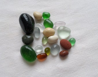 Sea glass, Natural marble, Genuine curved sea glass, French sea glass, round pebbles and pottery. Supply jewelry, flawless.