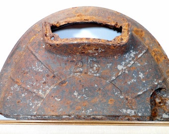 Unique Rusty Metal Farmhouse Decor, Cast Iron Barn Find, Found Object, Home Decor Conversation Piece, Antique Pot Belly Stove Top