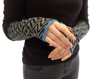 Lambswool Machine Knitted Fair Isle Arm Warmers in Black and White