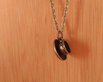 Serendipi-Tea Cup Necklace