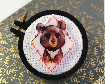Woodland Bear Cub Needleminder