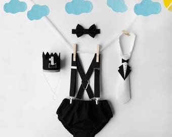 Mr onederful cake smash outfit, Tuxedo Cake smash outfit, tuxedo 1st birthday, cake smash outfit boy, tuxedo tie, mr onenderful felt crown