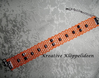 Hand gekloeppeltes bracelet with Hematite beads