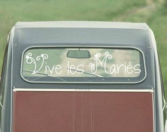 Sticker to live car of the married couple