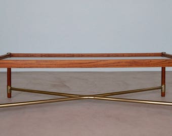 Gorgeous Mid-Century Hollywood Regency Coffee Table in Stunning Condition!