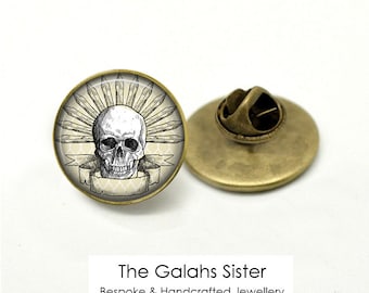 SKULL and HEADDRESS Badge • Skull headdress • Native American Headdress • Boho Headdress • Brooch/Lapel Pin • Made in Australia (B638)