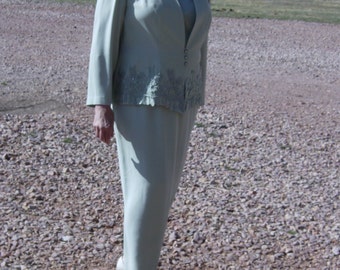 35% OFF Women's Dress Suit/Sage Green/Plus Size