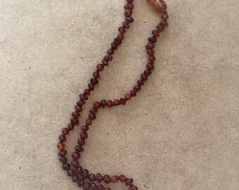 Small Beaded Cognac Amber Baby Necklace, Baltic Amber Baby Teething Necklace, Baby Amber Calming Necklace, Baby Necklace, Baby Jewellery