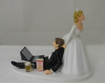 Wedding Reception Laptop Computer Nerd Geek Popcorn & Mug of Beer Cake Topper