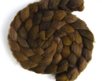 Gold Brown, Fawn Shetland Roving - Handpainted Spinning or Felting Fiber