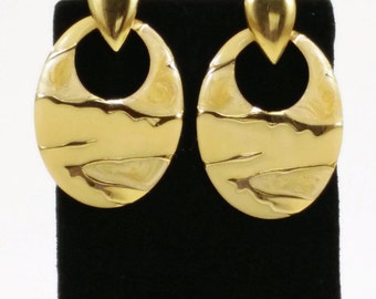 Goldtone Gold on Gold Pierced Earrings 80s Vintage