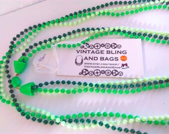96cm vintage 1980s multi strand green necklace, vintage green necklace, bead necklace, long green necklace, green beads, vintage necklace