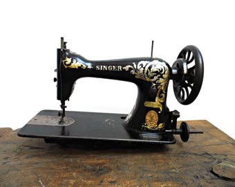 1910s Antique Singer Sewing Machine Head Unit 15K Black Gold Vintage Singer Treadle Hand Crank Sewing Display Case Collectible Rustic Decor