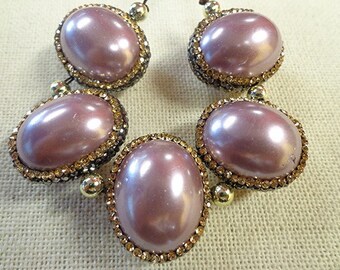 Beautiful Shell Pearl with Pave Crystal Lining!!!