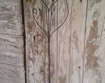 Vintage Wire Rug Beater with wooden handle