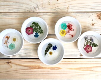 Pressed Flower Ring Dish *real flowers* assorted floral, botanical ring dish, floral ring dish