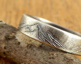 Mountain ring, *5 mm wide* wedding band mountain range, engraved sterling silver, 1.5 mm thick.