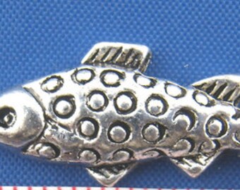 fish charm pendant silver color jewelry findings supplies quantity 5 DRW425