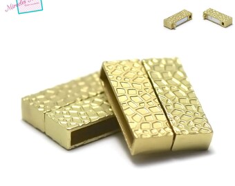 1 magnetic "pattern" 27 x 20 x 6 mm, 010 gold clasp, leather and cord