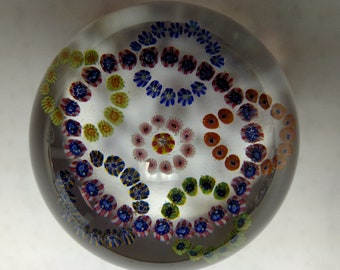 Antique Classic Period Styled Baccarat Paperweight (1940's ?)