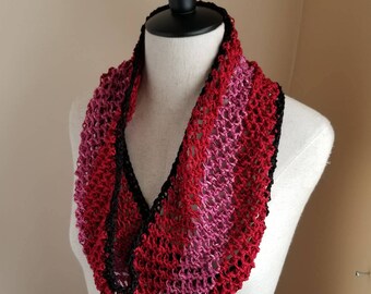 Icing Cowl in Red, Pink, and Black Bamboo - Valentine's Day