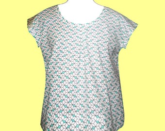 T-shirt or blouse cotton cubes