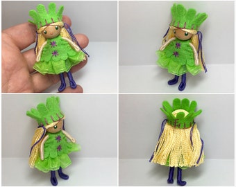 Bendy Doll- Princess Doll- Waldorf Bendable Felt Doll- Dollhouse Doll- Miniature Fairytale Princess- Small Doll- Child Friendly- Queen- Girl