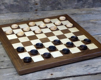 Wooden checkerboard with wooden checkers | checkerboard with solid walnut border