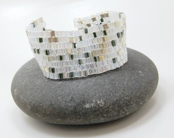 Limelight Forest Beadwoven Bracelet