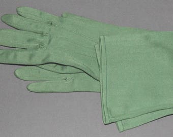 Green gloves 1960s to 1970s cloth mid-arm decorative seams size SMALL