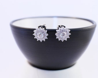 Flower Earrings, Wedding earrings, Cubic zirconia, Crystal Earrings, Star earrings, simple earrings