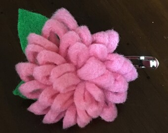 Felt flower hair clip