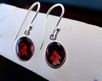 RED GARNET EARRINGS in Sterling Silver