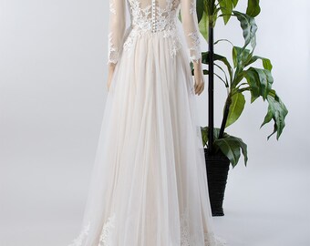Lace wedding dress, long sleeve wedding dress, bridal gown with tulle skirt.