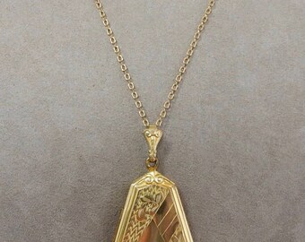 Vintage Gold Filled Etched Locket w/ Teardrop Shape & Chain OAN49
