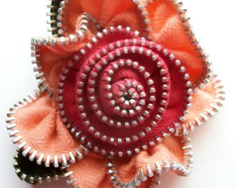 Peach and Salmon / Coral Floral Brooch Zipper Pin 3097