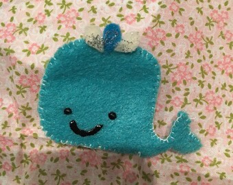 Whale hair clip - light blue (big)